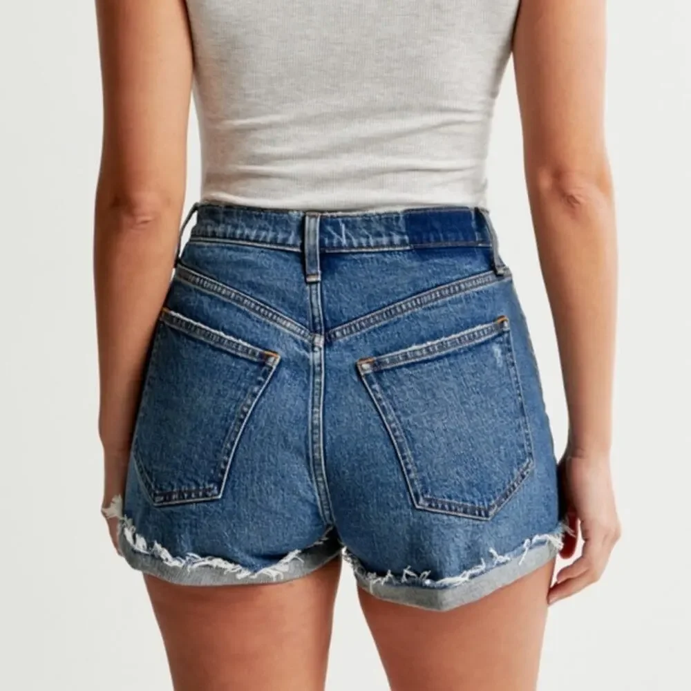 Abercrombie & Fitch High Rise Mom 2.5” Blue Raw Hem Shorts Women’s Size 34/ 18 - Picture 9 of 10